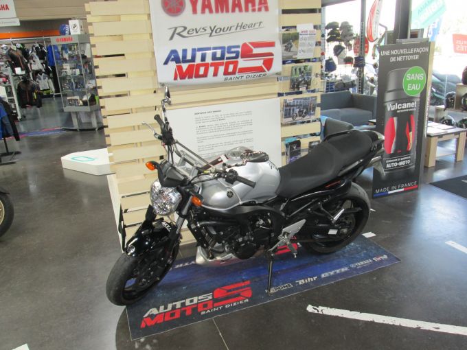YAMAHA 600 FZ 6 S2 4