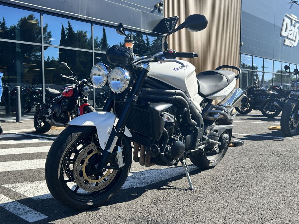 TRIUMPH SPEED TRIPLE 1050 4