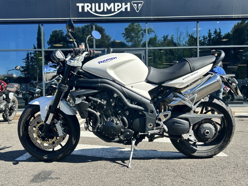 TRIUMPH SPEED TRIPLE 1050 4