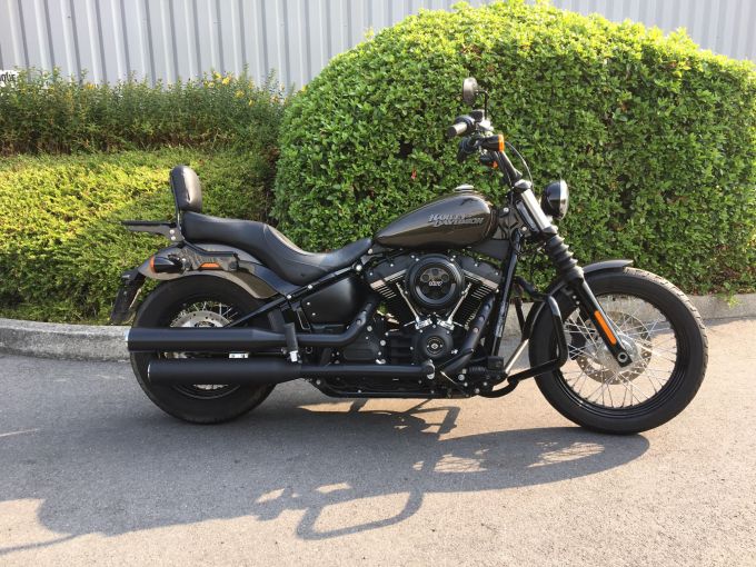 HARLEY-DAVIDSON SOFTAIL STREET BOB 1745 4