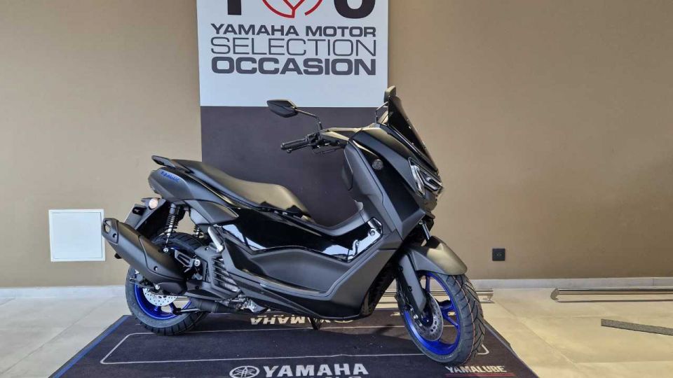 YAMAHA NMAX 125 4