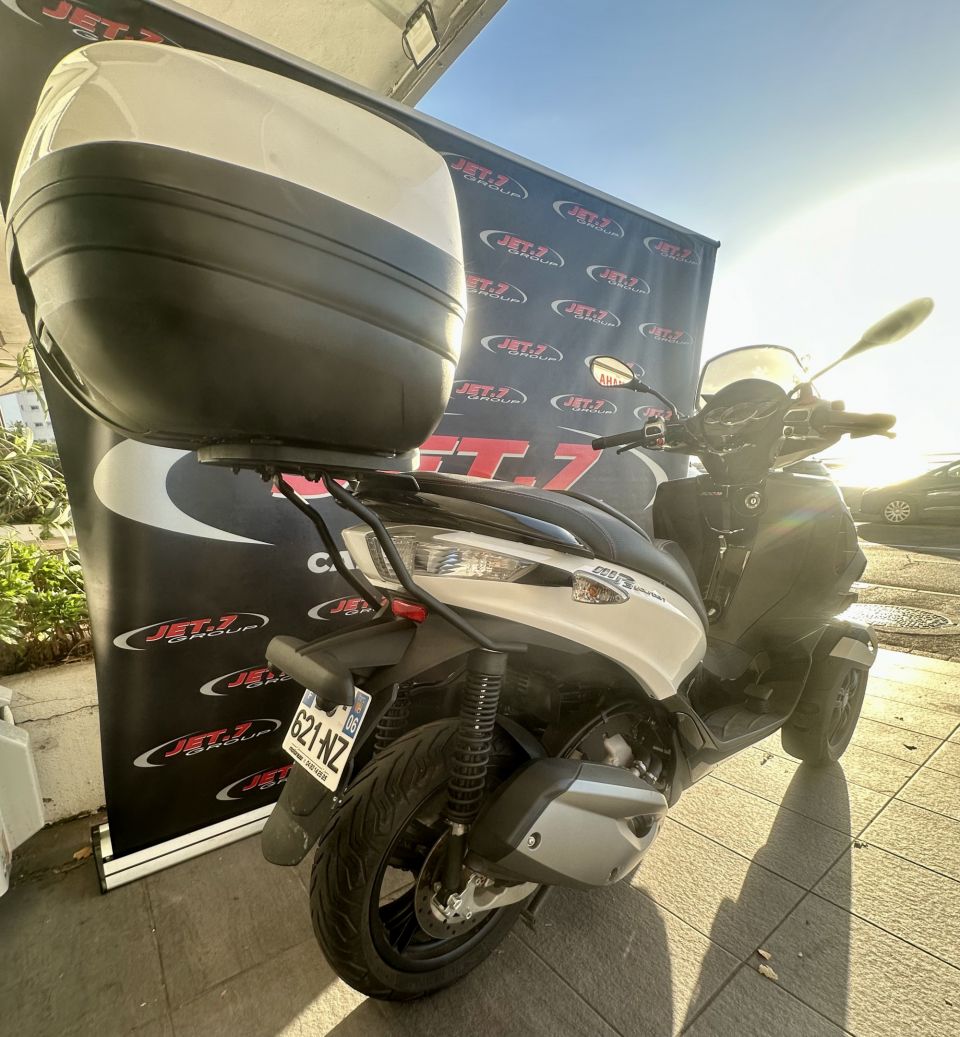 PIAGGIO MP3 300LT YOURBAN 4