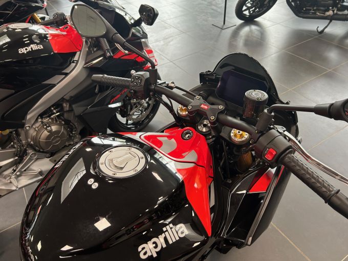 APRILIA TUONO 660 FACTORY 4