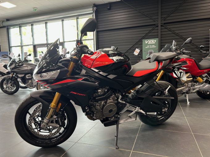 APRILIA TUONO 660 FACTORY 4