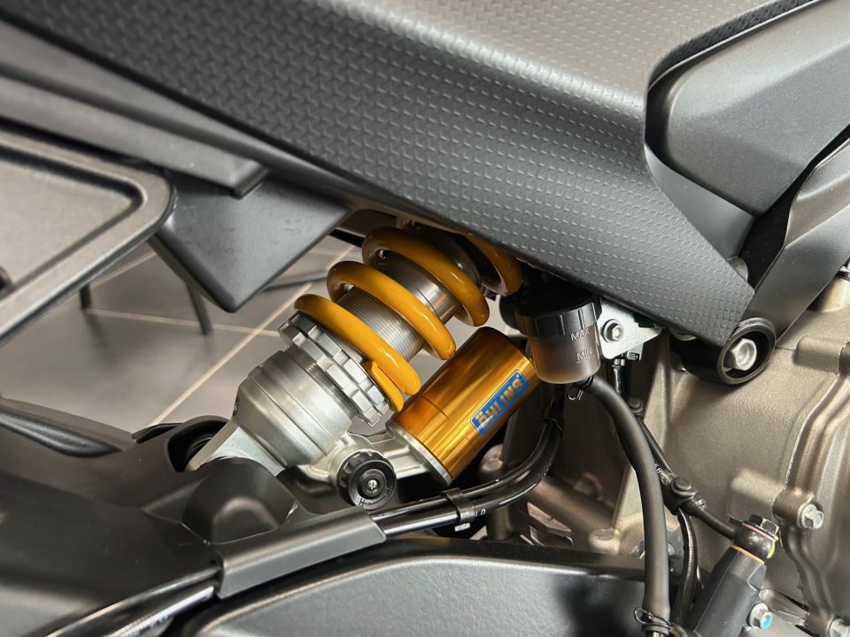 APRILIA TUONO 660 FACTORY 4