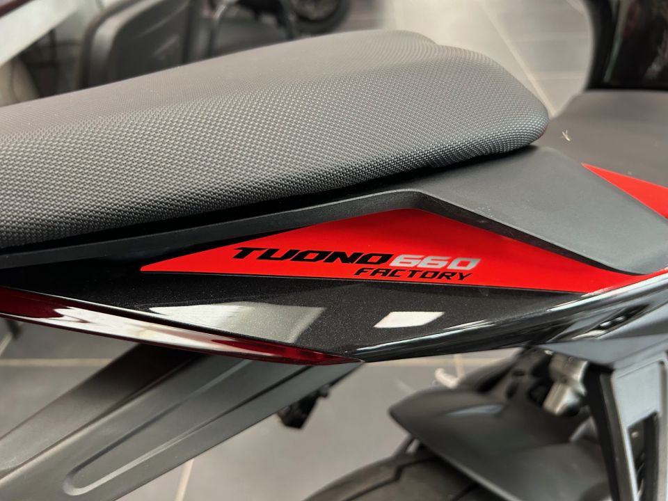 APRILIA TUONO 660 FACTORY 4