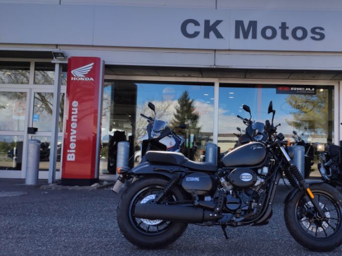 HYOSUNG Bobber 300 - 2021 4