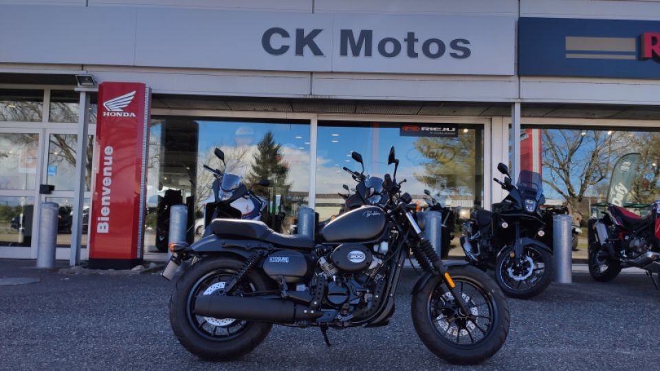 HYOSUNG Bobber 300 - 2021 4