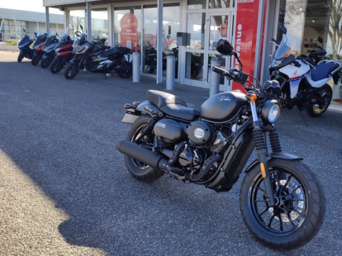 HYOSUNG Bobber 300 - 2021 4