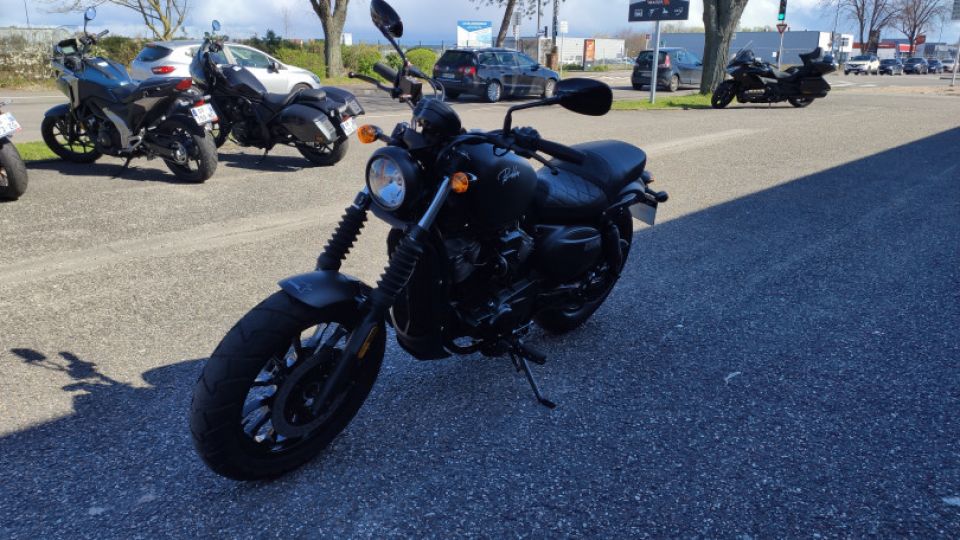 HYOSUNG Bobber 300 - 2021 4