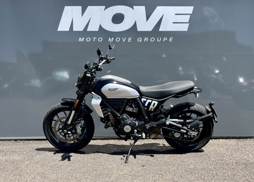 DUCATI SCRAMBLER ICON 4