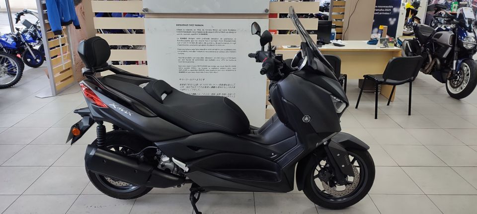 YAMAHA XMAX 300 4