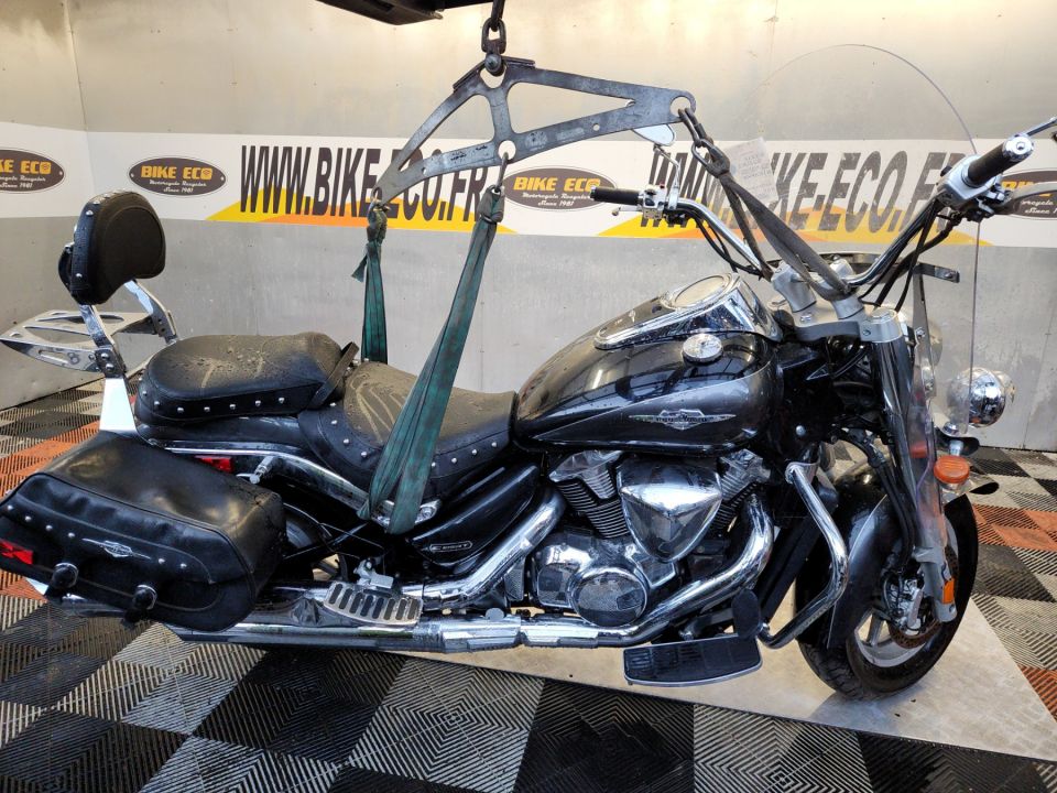 SUZUKI VLR 1800 BOULEVARD 4