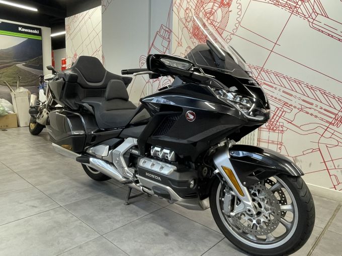HONDA GL 1800 GOLDWING DCT 4