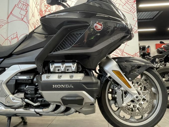 HONDA GL 1800 GOLDWING DCT 4