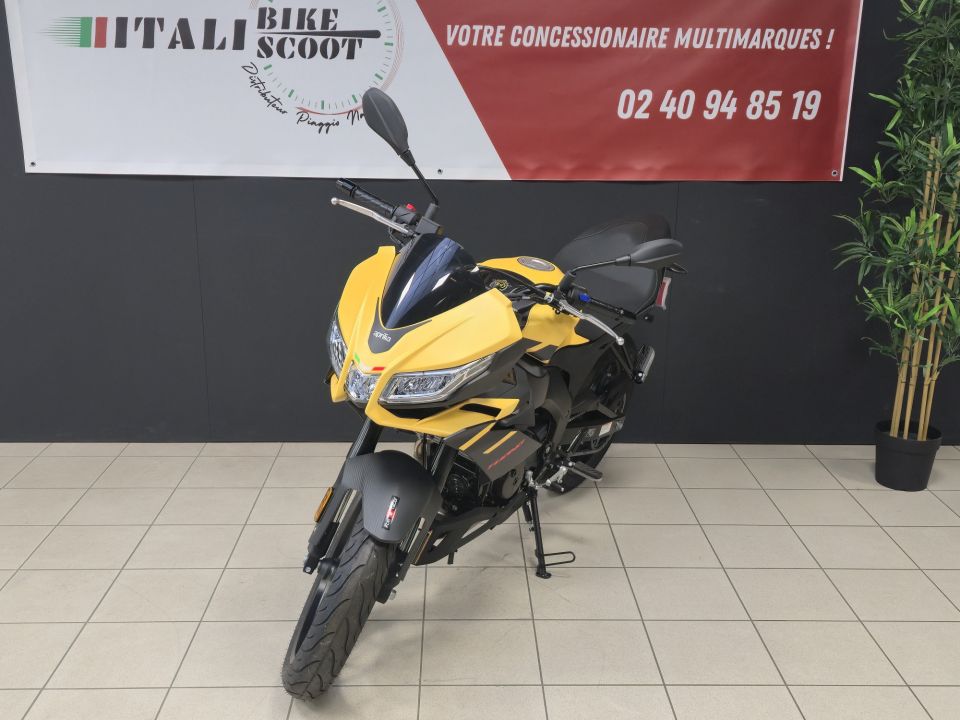 APRILIA TUONO 125 ABS 4