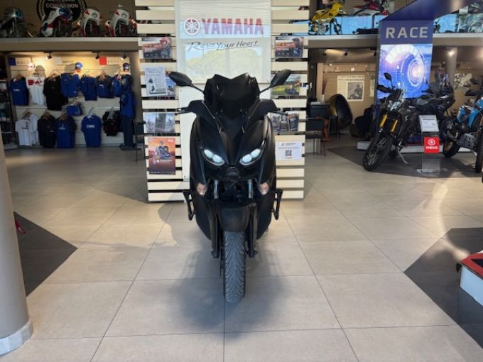 YAMAHA XMAX 300 FAIBLE KILOMETRAGE 67€/MOIS* GARANTIE 12 MOIS 4