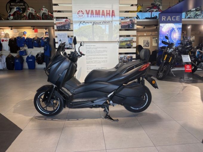 YAMAHA XMAX 300 FAIBLE KILOMETRAGE 67€/MOIS* GARANTIE 12 MOIS 4
