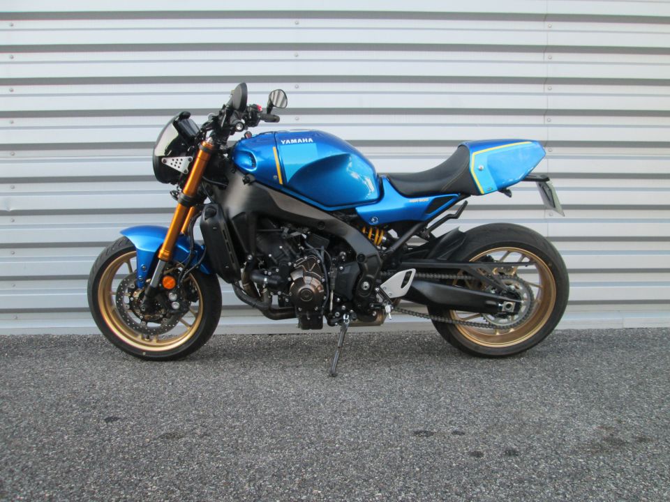 YAMAHA XSR 900 ABS 4