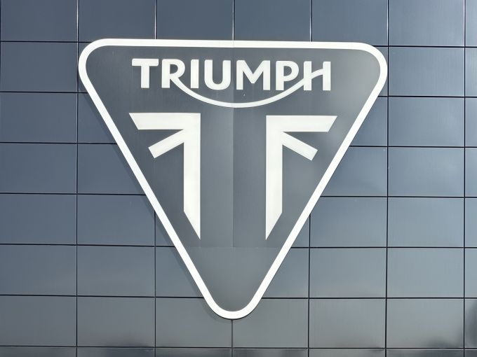 TRIUMPH Tiger 900 GT PRO 4