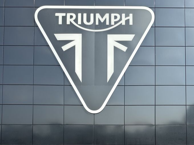 TRIUMPH Tiger 900 GT PRO 4