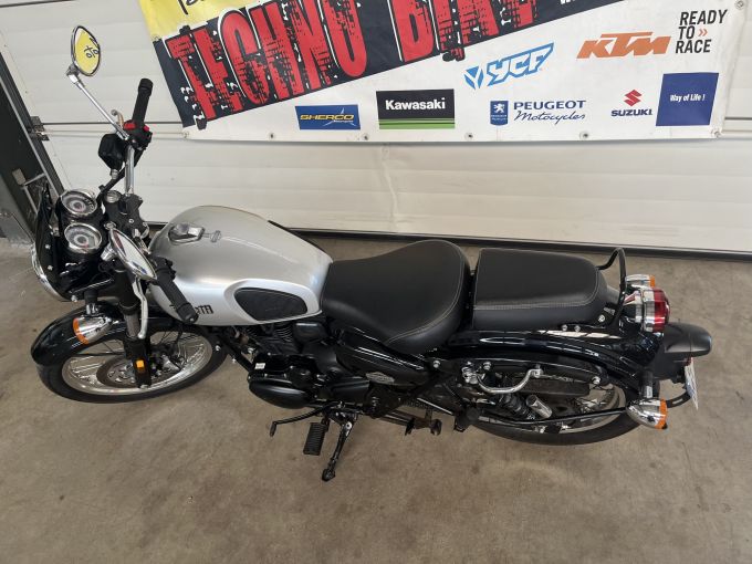 BENELLI IMPERIAL 400 4