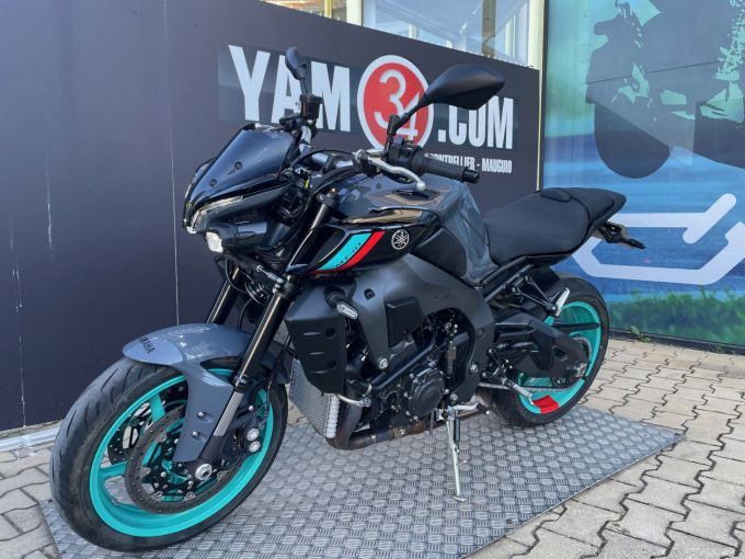 YAMAHA MT-10 4