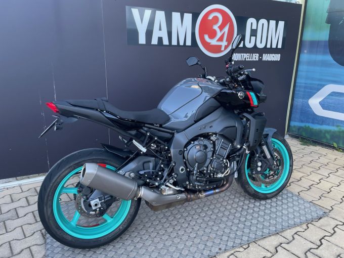 YAMAHA MT-10 4