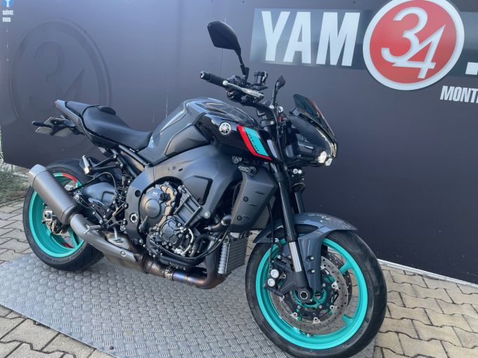 YAMAHA MT-10 4