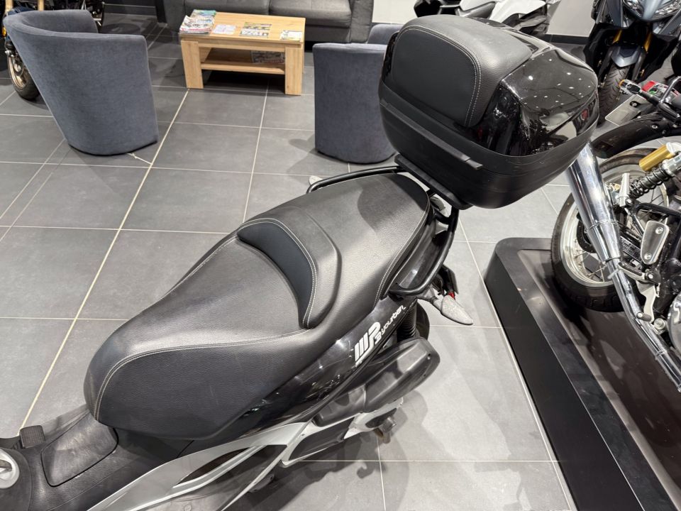 PIAGGIO MP3 300LT YOURBAN 4