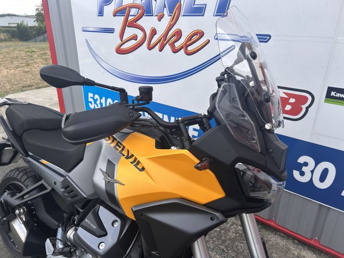 MOTO GUZZI STELVIO 4