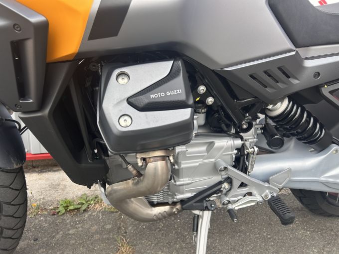 MOTO GUZZI STELVIO 4