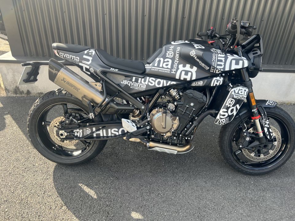 HUSQVARNA SVARTPILEN 801 4