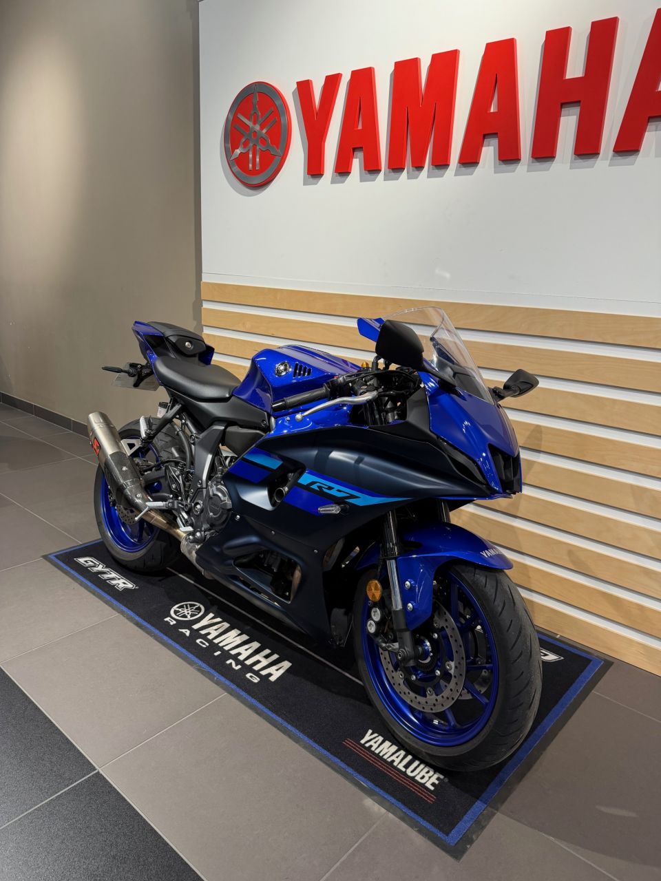 YAMAHA YZF-R7 35KW 4