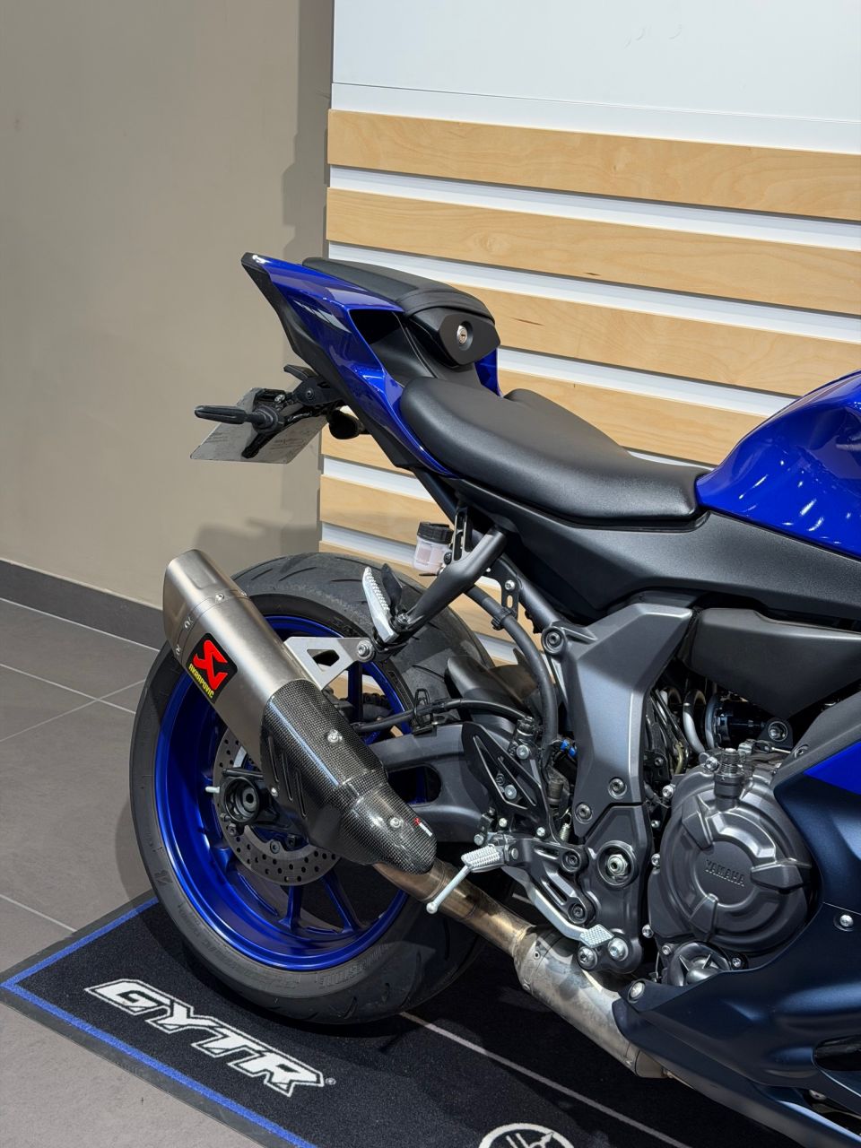 YAMAHA YZF-R7 35KW 4