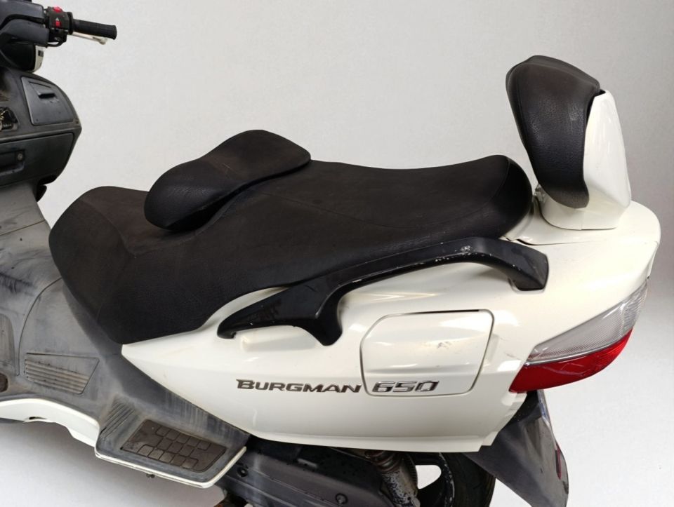SUZUKI BURGMAN 650 4