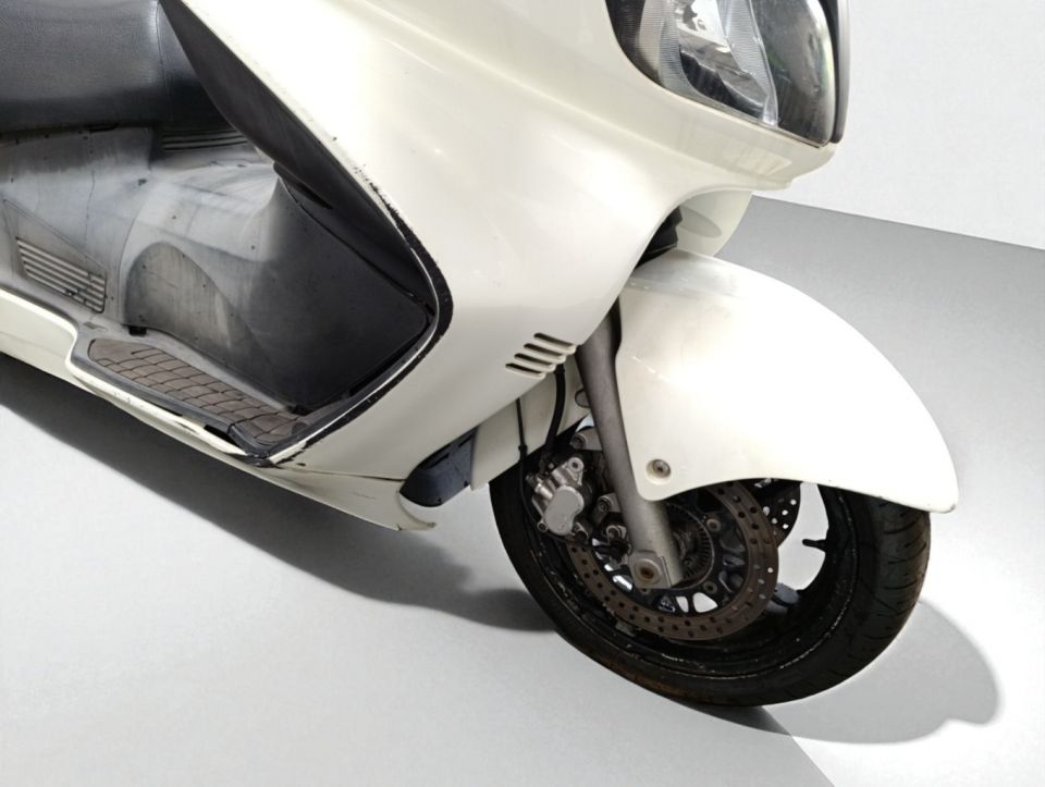 SUZUKI BURGMAN 650 4