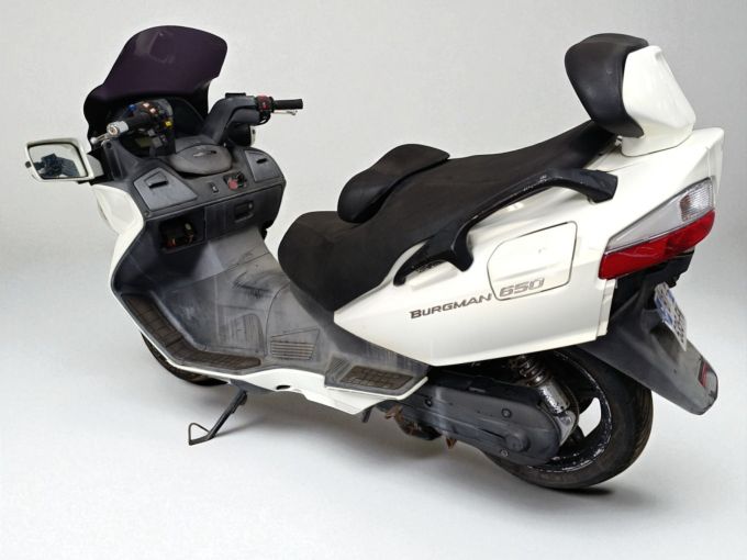 SUZUKI BURGMAN 650 4
