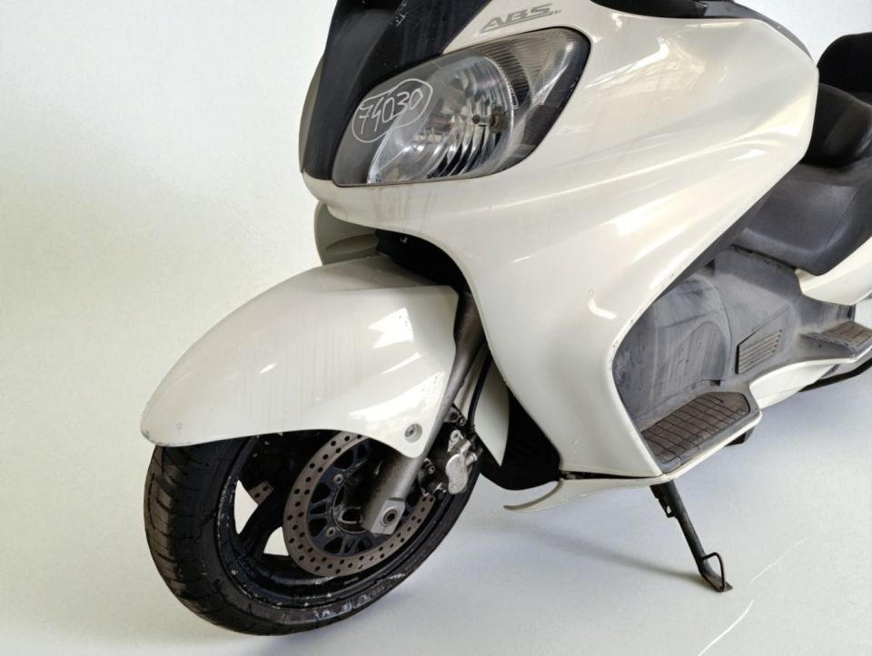 SUZUKI BURGMAN 650 4