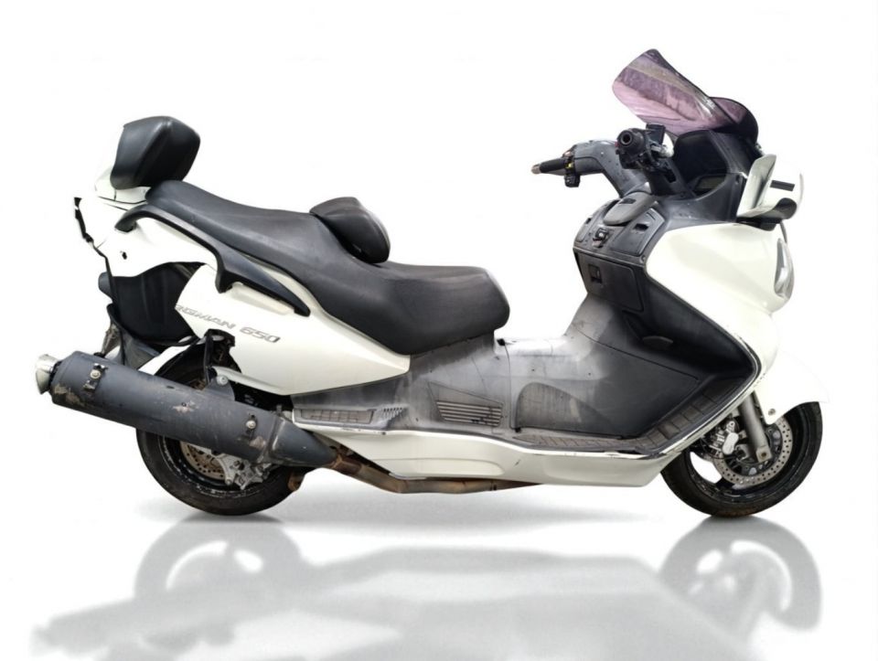 SUZUKI BURGMAN 650 4