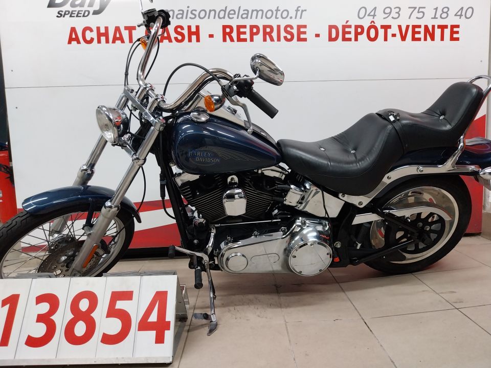 HARLEY-DAVIDSON Softail Custom 4