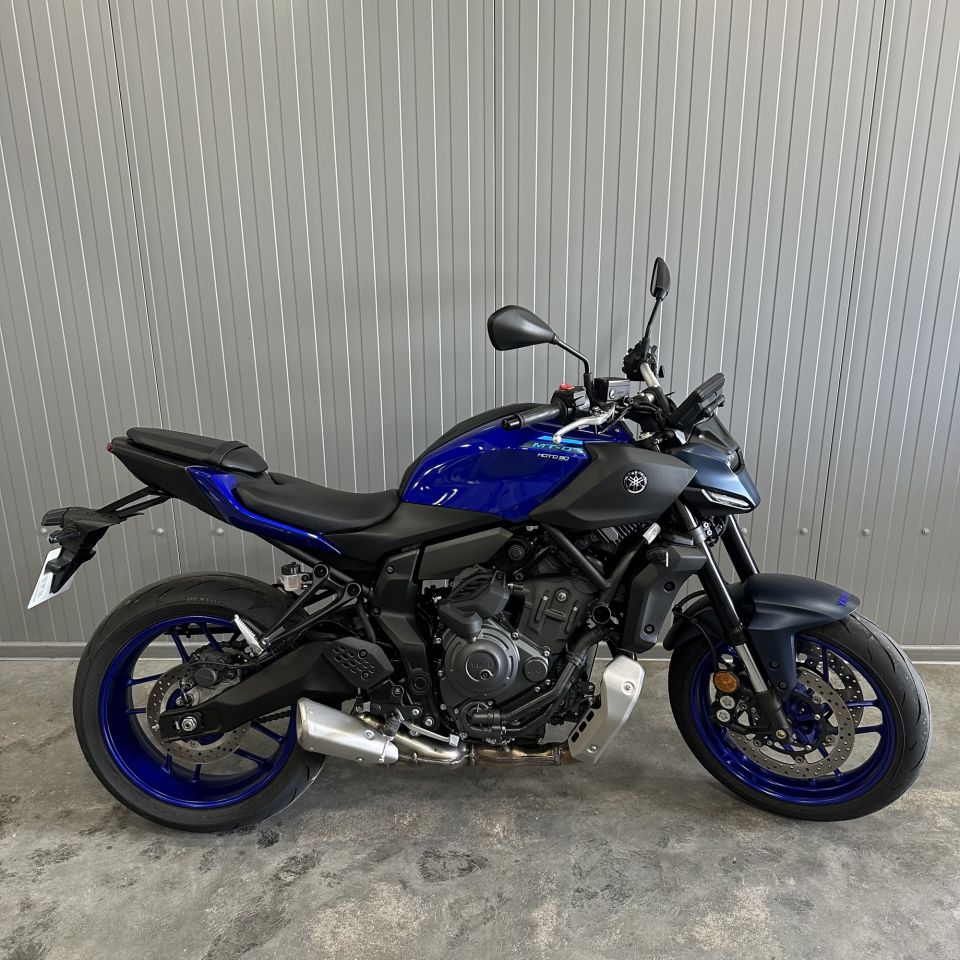 YAMAHA MT-07 Y-AMT 4
