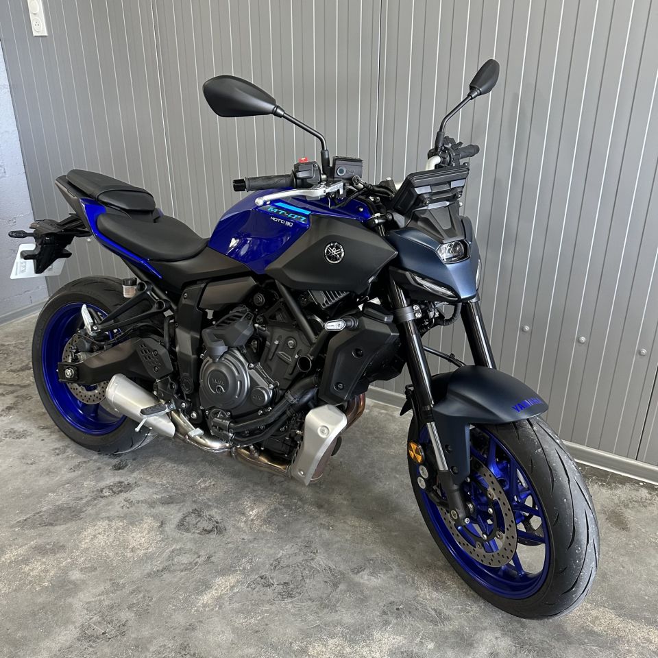 YAMAHA MT-07 Y-AMT 4