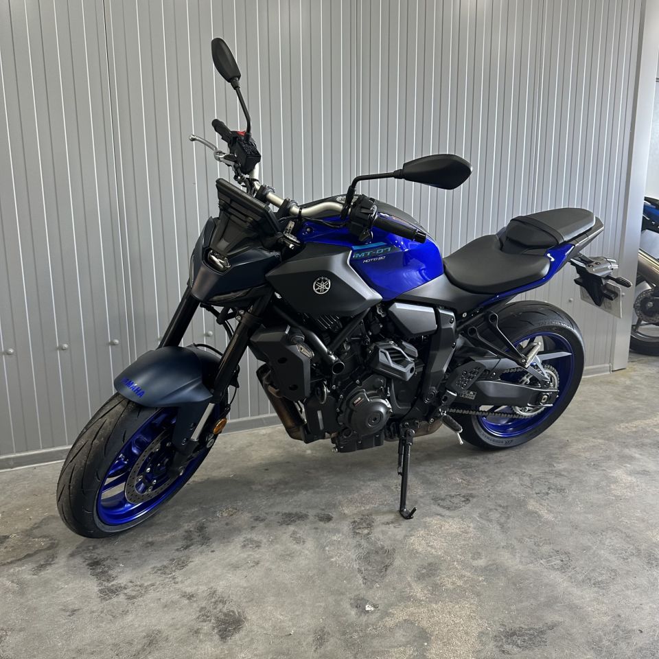 YAMAHA MT-07 Y-AMT 4
