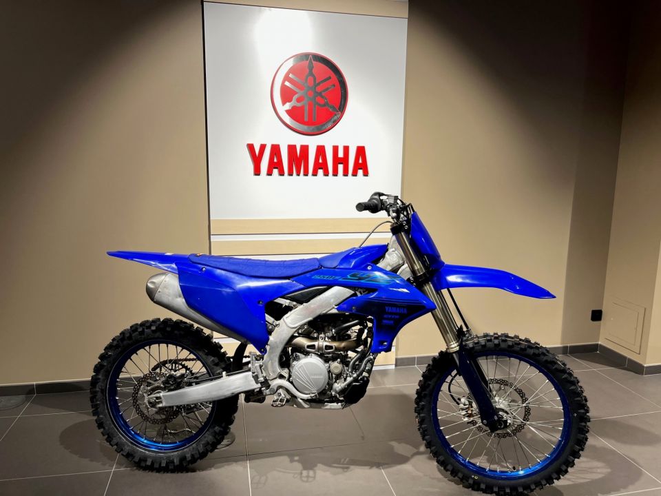 YAMAHA YZ250F 4
