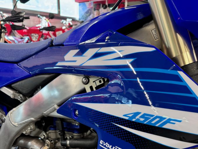 YAMAHA YZ450F 4