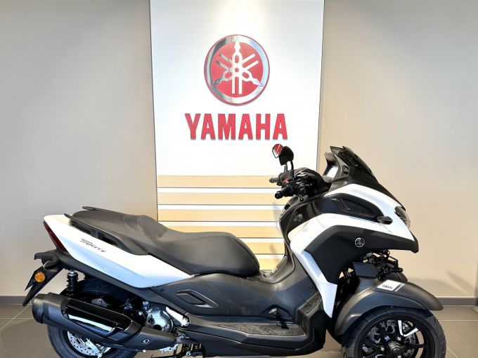 YAMAHA TRICITY 300 4
