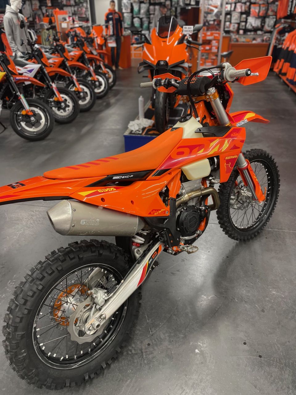 KTM 350 EXC-F SIX DAYS 4