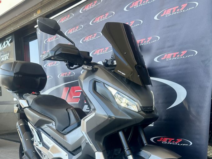 HONDA X-ADV 4