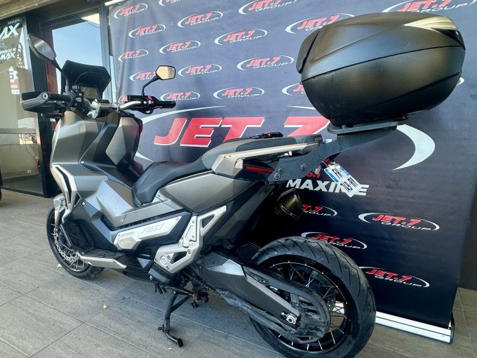 HONDA X-ADV 4